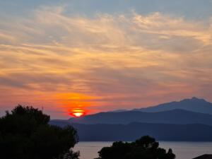 zonsondergang-boven-Elba